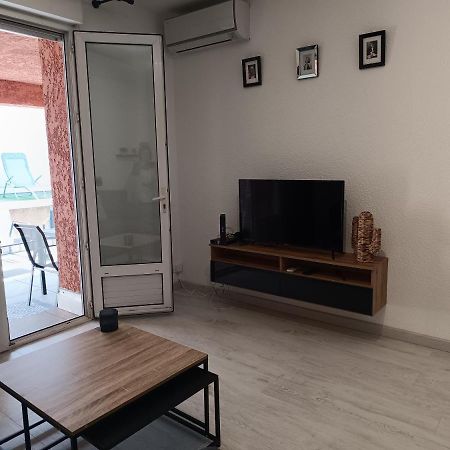 Appartement A 50 Metres De La Plage Фрежюс Экстерьер фото