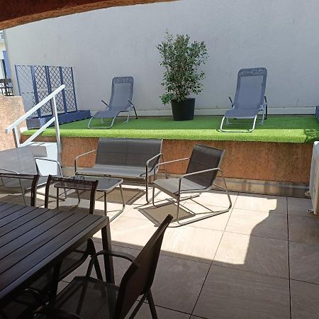 Appartement A 50 Metres De La Plage Фрежюс Экстерьер фото