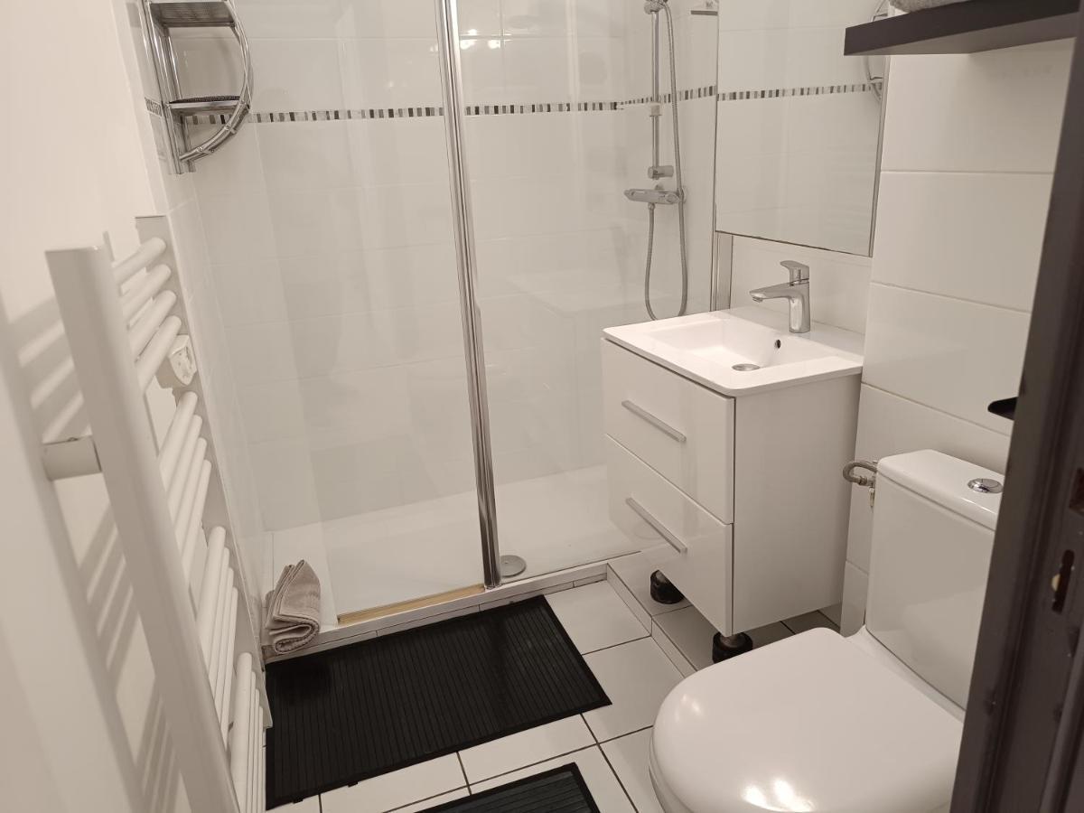 Appartement A 50 Metres De La Plage Фрежюс Экстерьер фото